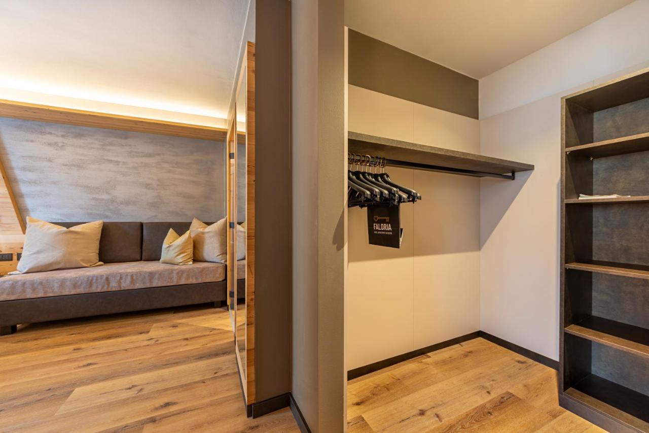 Suite Del Podesta' โมเอนา ภายนอก รูปภาพ